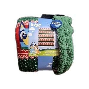 Bluey Silk Touch Faux‎ Shearling Throw 50in. X 60in. Brand New